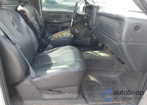 2001 Chevrolet Silverado 1500 из США, поврежденный, VIN 1GCEC14W71Z217897